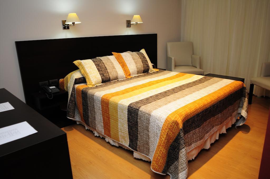 Hotel Euzko Alkartasuna Macachín Habitación foto
